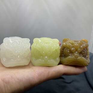 阿富汗玉醒狮头青白玉醒狮手把件天然玉石雕刻白玉醒狮糖料醒狮