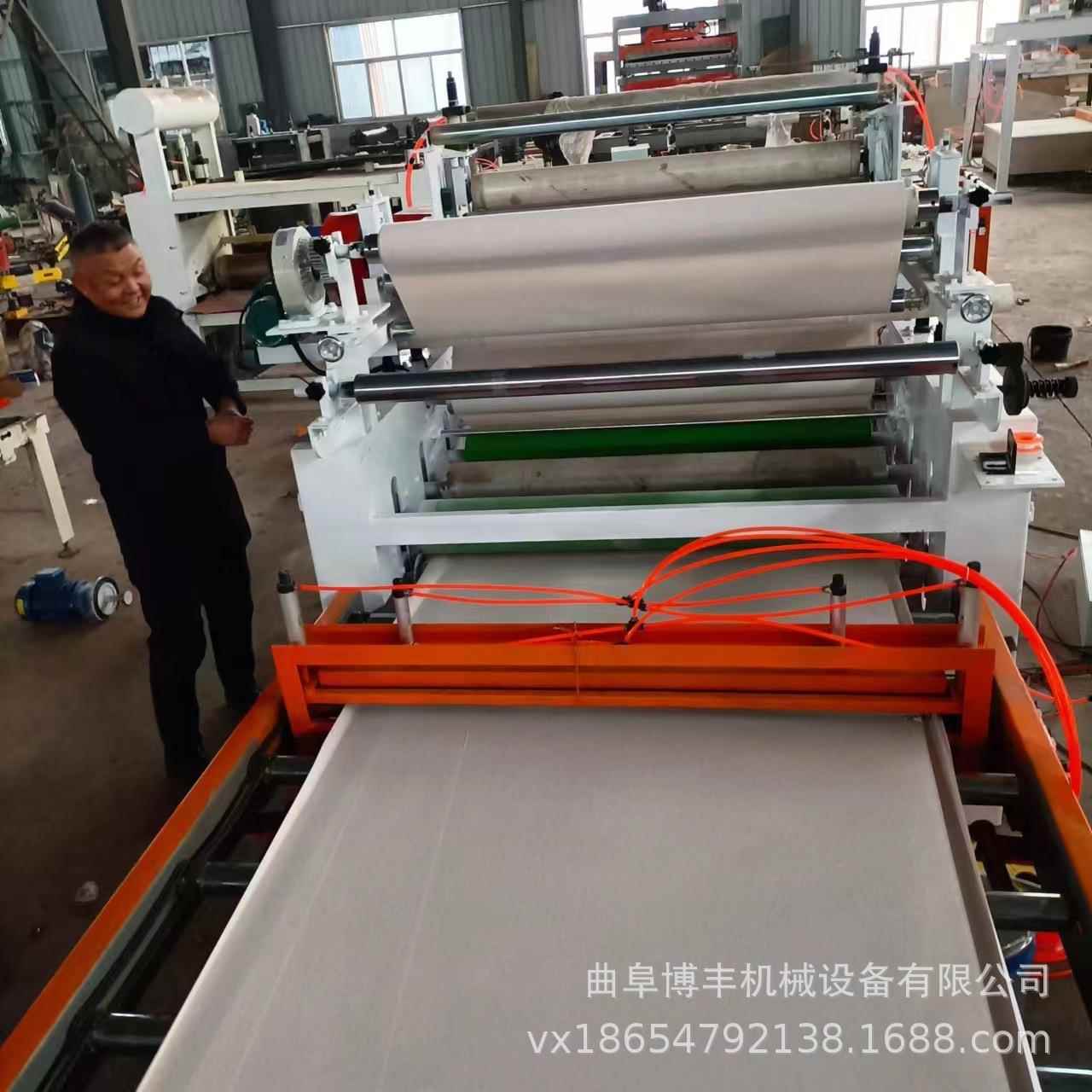 木纹纸pvc膜木饰面冷胶平贴机 密度板贴膜机 石膏板涂胶贴纸机器