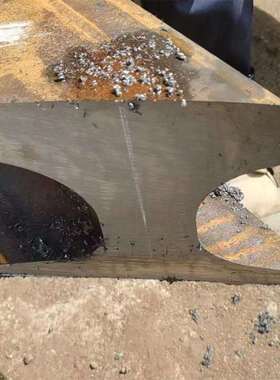 道轨切割钢轨斜接加工QU120起重轨50kg钢轨