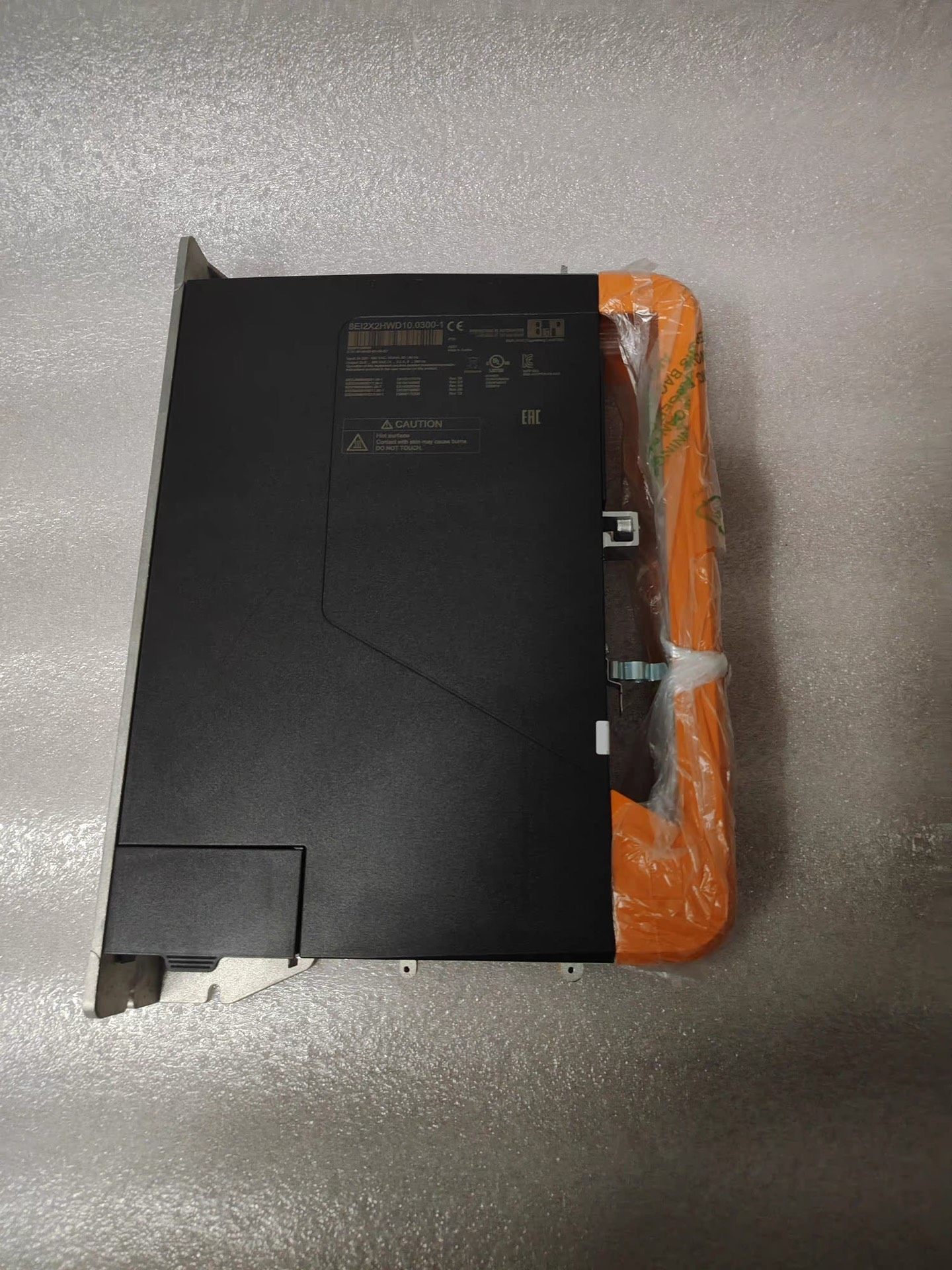 贝加莱伺服驱动器8EI8X8HWD10.0300-1全新原装