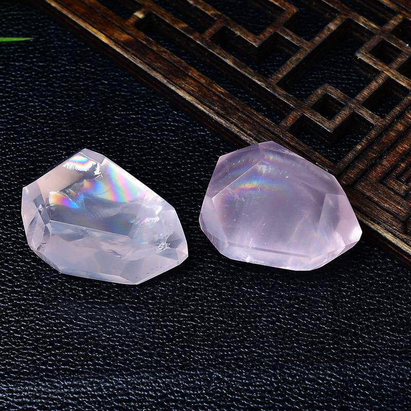 天然粉水晶原石摆件彩虹光吊坠男女款饰品项坠钥匙扣包挂车挂
