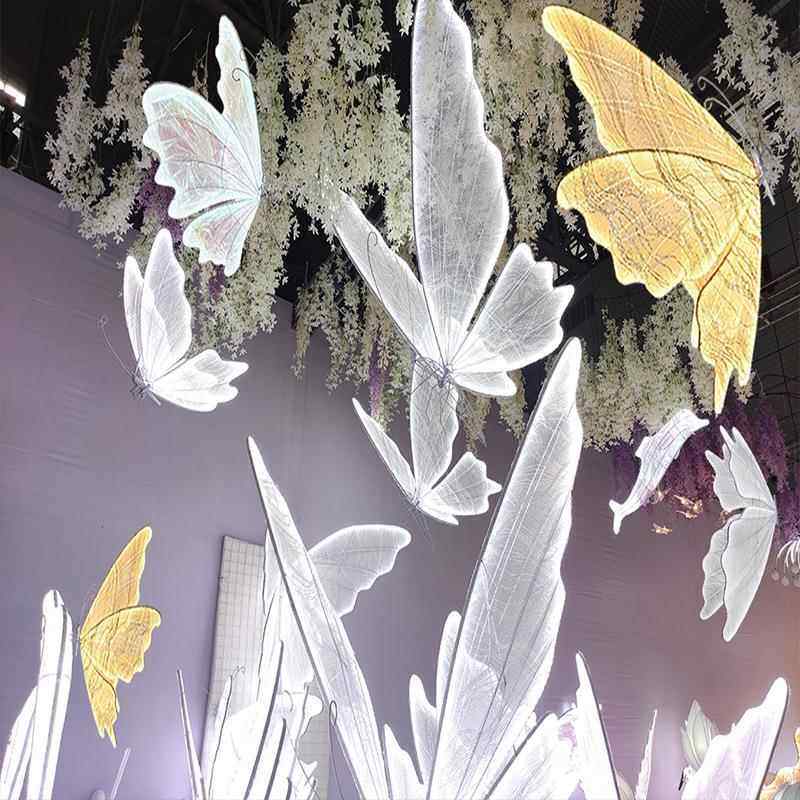 婚庆装饰道具金色发光布艺蝴蝶婚礼现场装饰吊灯结婚拍照墙壁挂饰