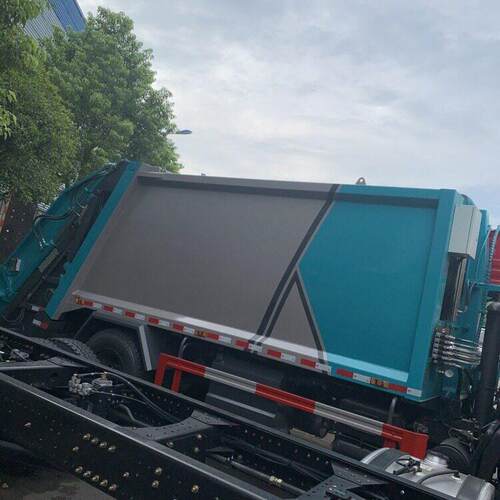 【程力集团】出口定制东风5CBM压缩垃圾车