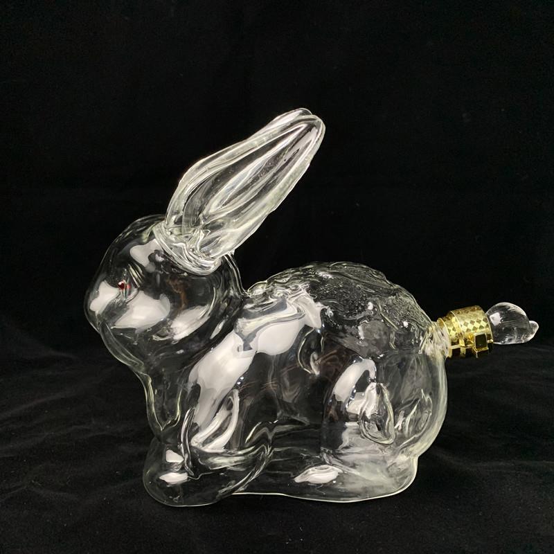 新款直销透明玻璃兔子造型泡酒瓶 高硼硅玻璃工艺酒瓶家居摆件