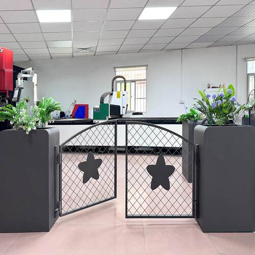 新款户外摆围栏花箱铁艺花坛餐饮店铺奶茶咖啡店商业街隔断花架