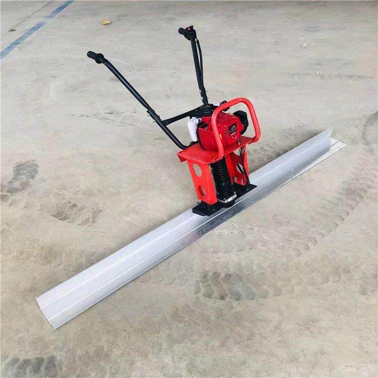 水泥路面刮平机 小型汽油2米手扶振平尺 混凝土地面摊平振动尺