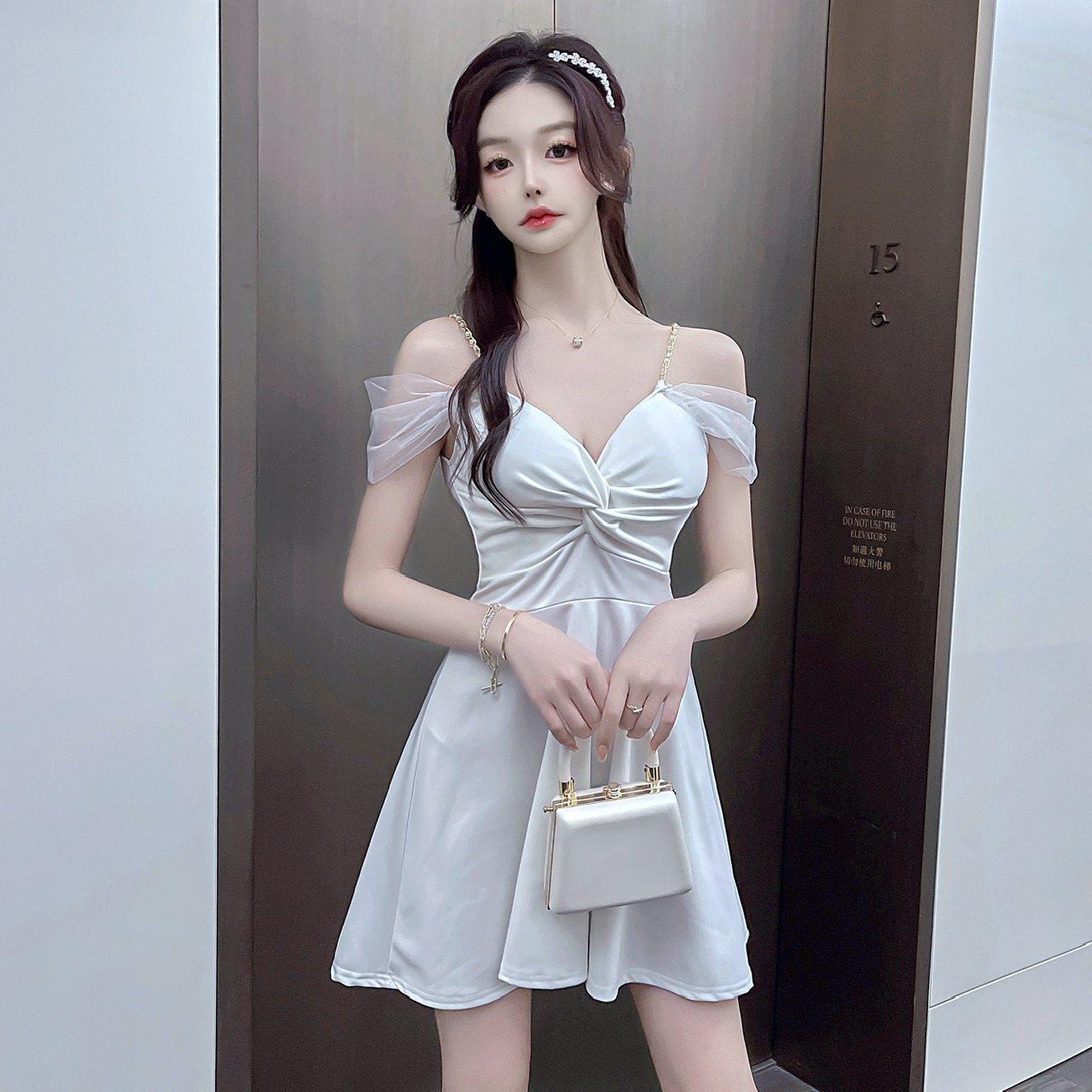 2025网红夜场工作服低胸深领蓬蓬吊带字裙夜总会性感连衣裙女装