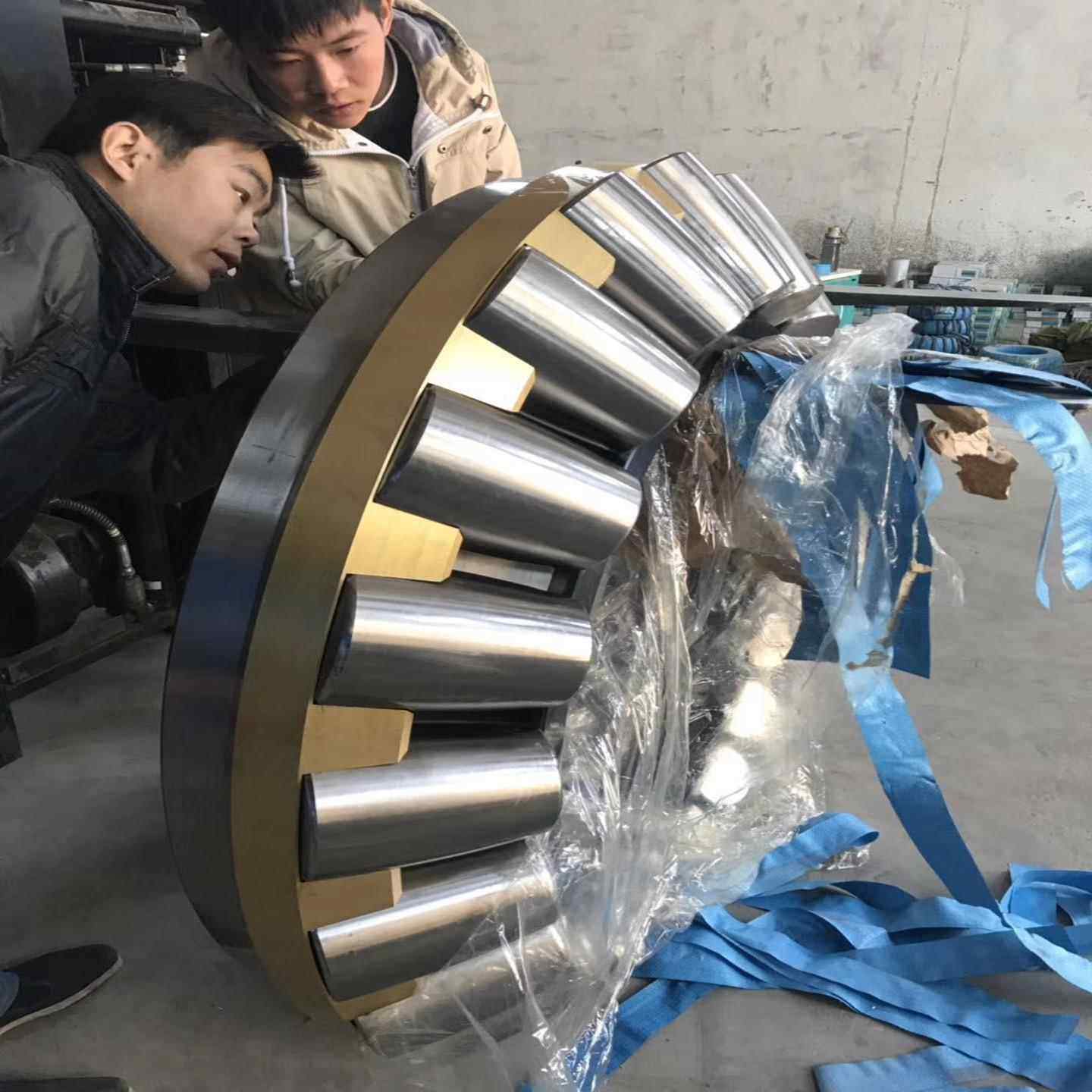 瓦房店生产 292/530 292/560 特大推力调心滚子轴承