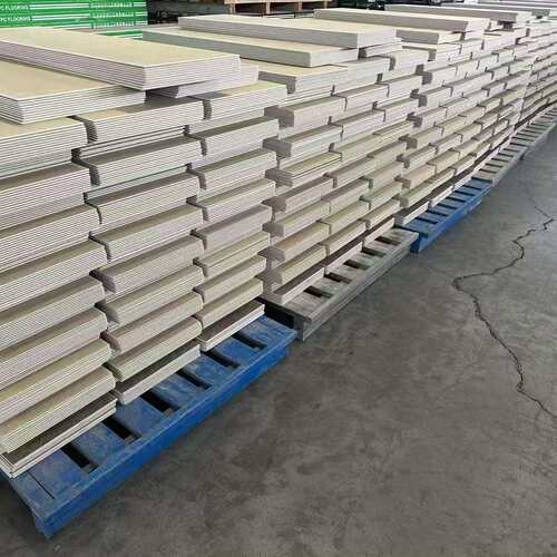 北美冷色系原木色4mm-8mm强化复合地板加静音环保锁扣槽spc地板