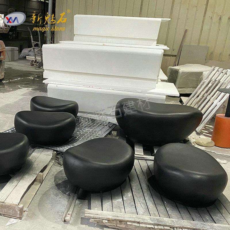 成品玻璃钢仿鹅卵石坐凳商场美陈休息座椅户外椭圆水泥凳耐久耐磨