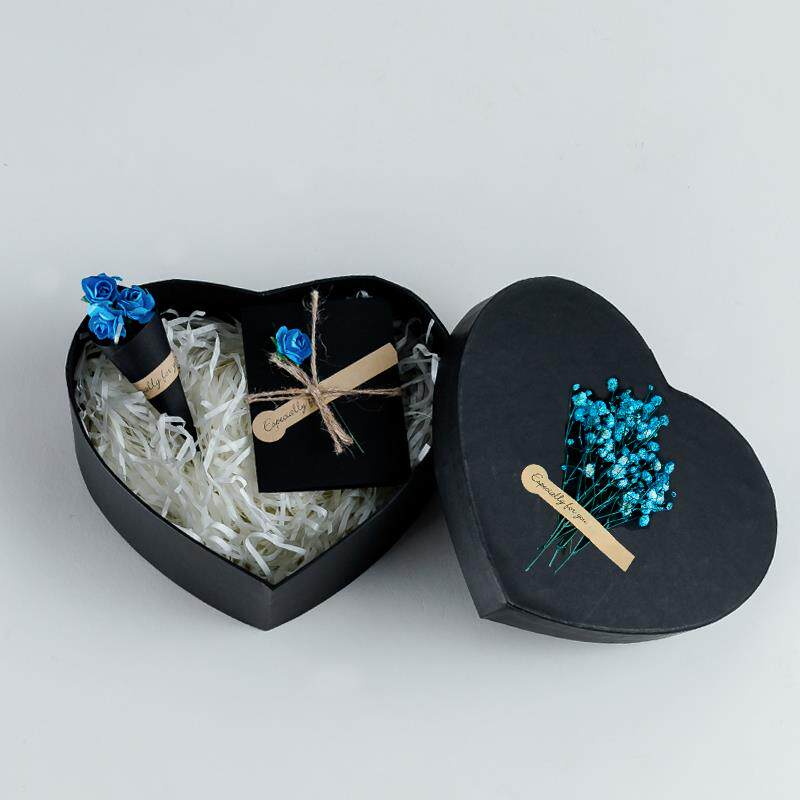 新款情人节礼品盒心形大口号精美果鲜礼花包装盒生日水红香水520