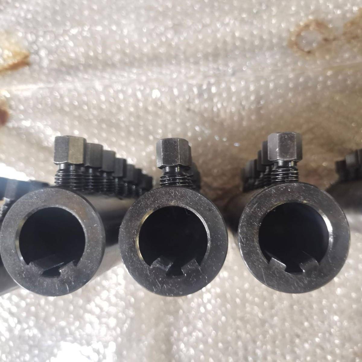厂家供应MBT钢筋连接器接驳器变径直螺纹钢筋套筒现货
