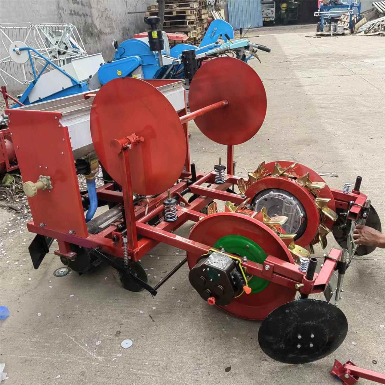 两行四行六行花生点HX-FMJ播机 垄宽幅调玉米点播 起覆膜机播种可