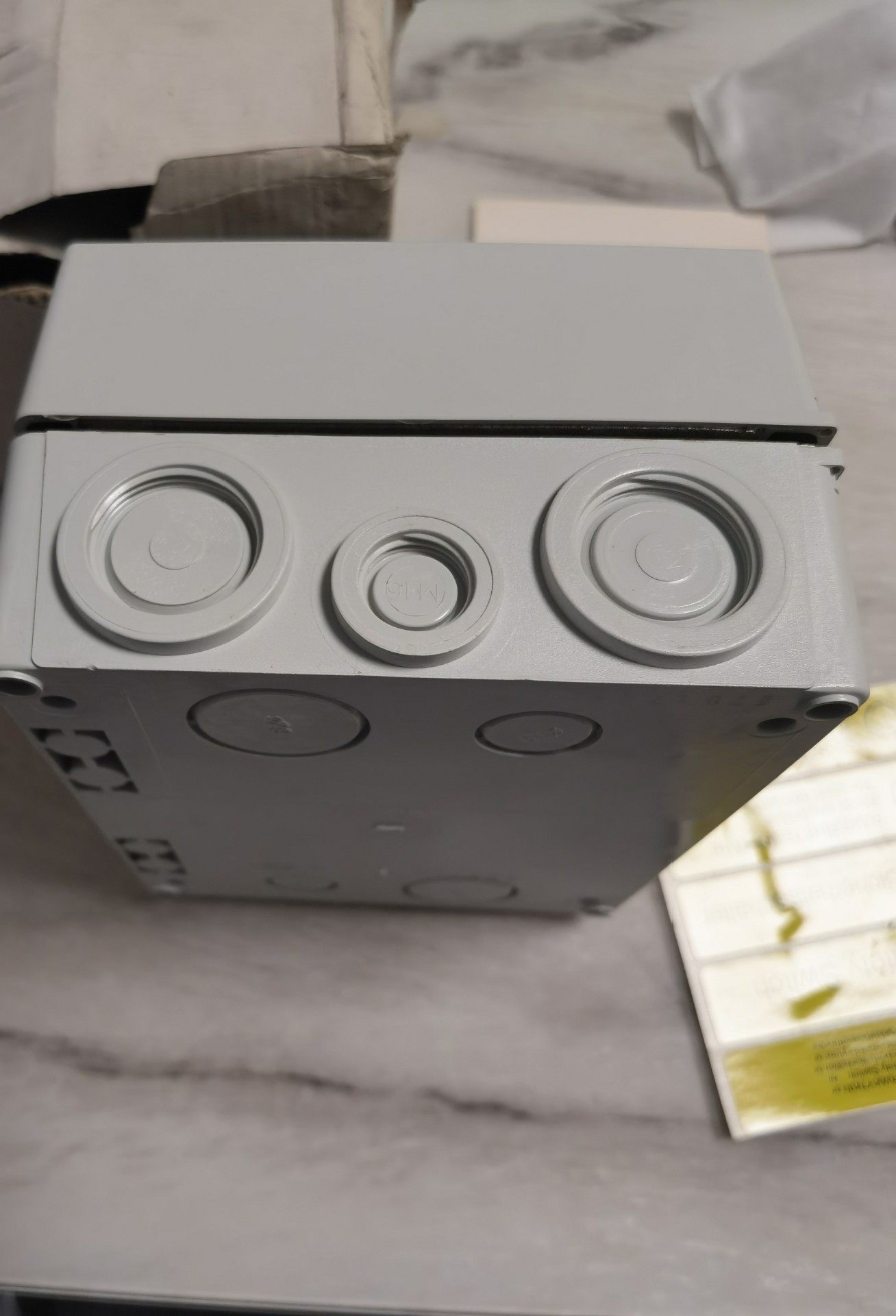 全新ABB隔离开关，型号OTE16T6M