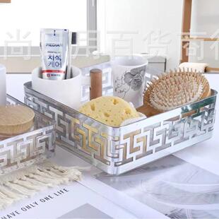 Open-top transparent square fruit platter with luxurious gol