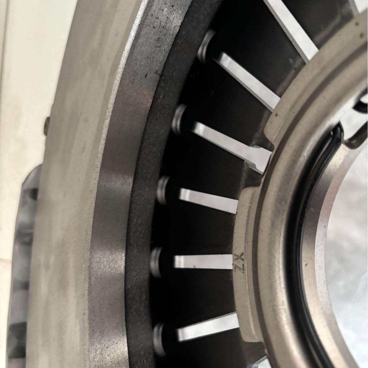 430拉式汽车离合器压盘DZ9114160022离合器片陕汽重卡重型