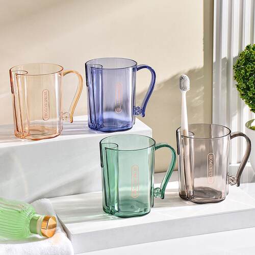 High-end and stylish toothbrush cup, transparent children's