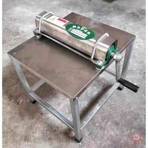 鱿鱼切花机黑鱼切花机整机乌鱼墨鱼设备手动火箭鱿鱼机尾改花刻花