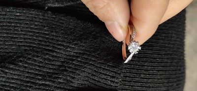 佐卡伊钻戒怎么样评判质量差有依据吗？