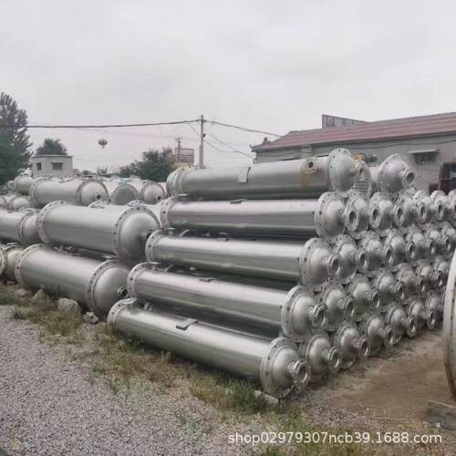 10-100平方304不锈钢冷凝器工业管式换热器物料降温喷淋式冷凝器