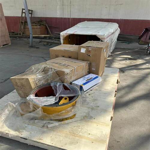 NUA徐LW是300装载机前桥总成操总作台成就座椅变速箱