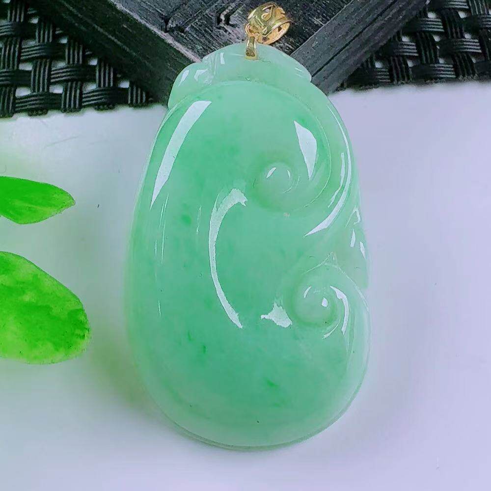 天然真品翡翠正品 冰18k金扣满阳绿阳色满绿精雕如意吊坠  9.77g