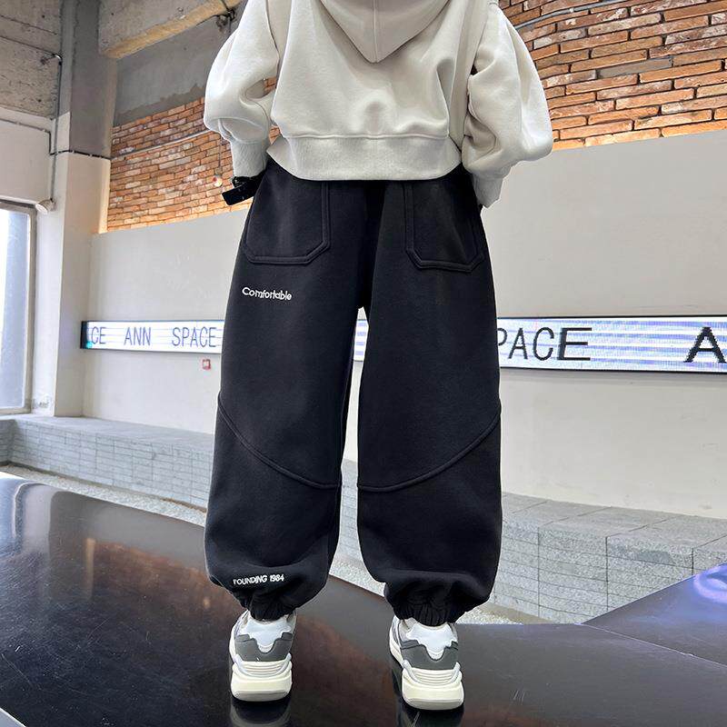 潮牌男杏色休闲运动裤季春2026新款儿童裤子中童大童宽松卫裤春装
