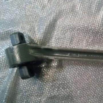 适用重汽豪沃70矿霸汽车下推力杆总成AZ9770523274
