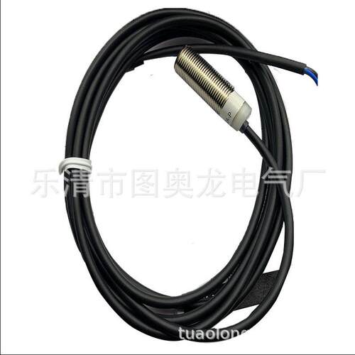 M8 插件 实物拍摄全新 XS608B1PAM12感应开关质保一年