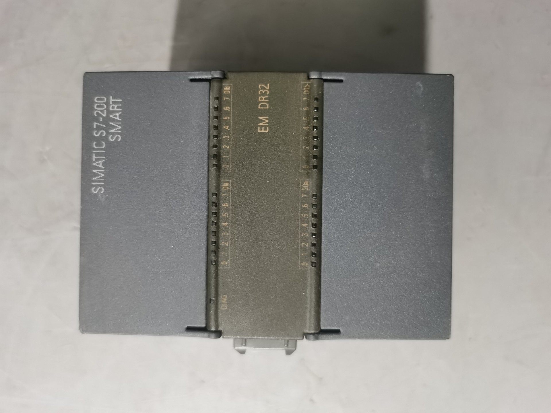 西门子EM DR32模块，型号6ES7 288-2DR32-