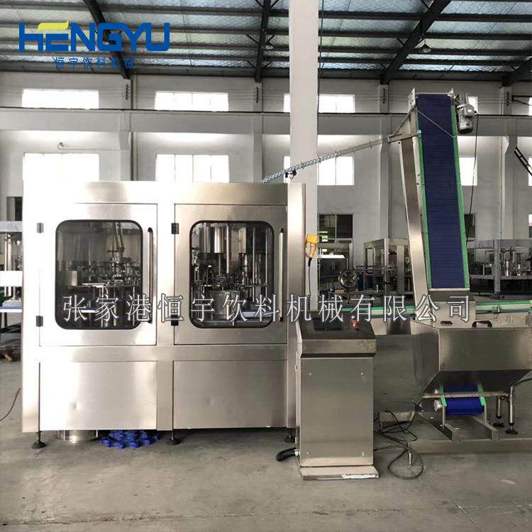 PET啤酒灌装设备含气饮料三合一灌装机塑料瓶啤酒灌装套标机线