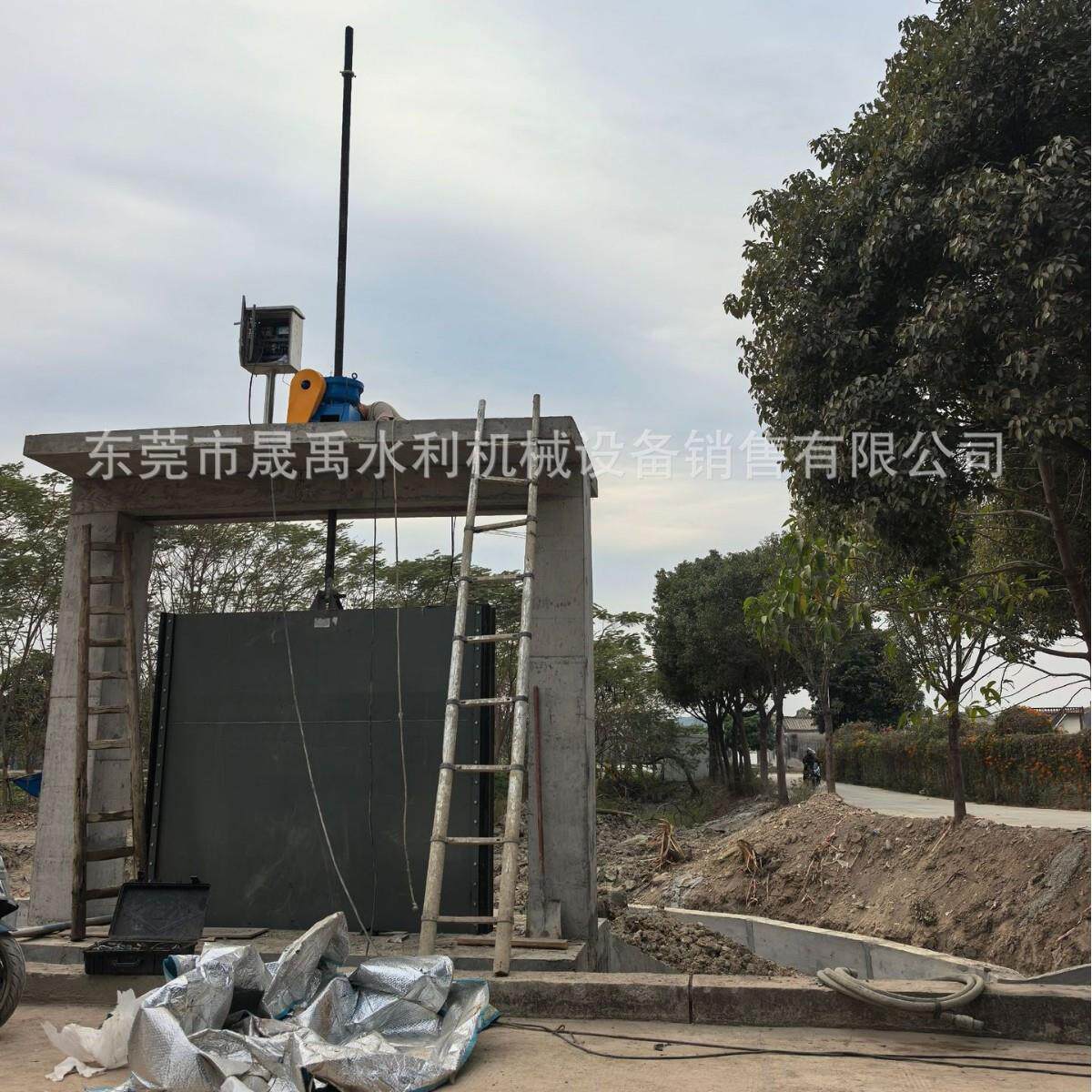 广东省肇庆市云浮市手电两用螺杆启闭机钢制闸门水利农田渠道水库