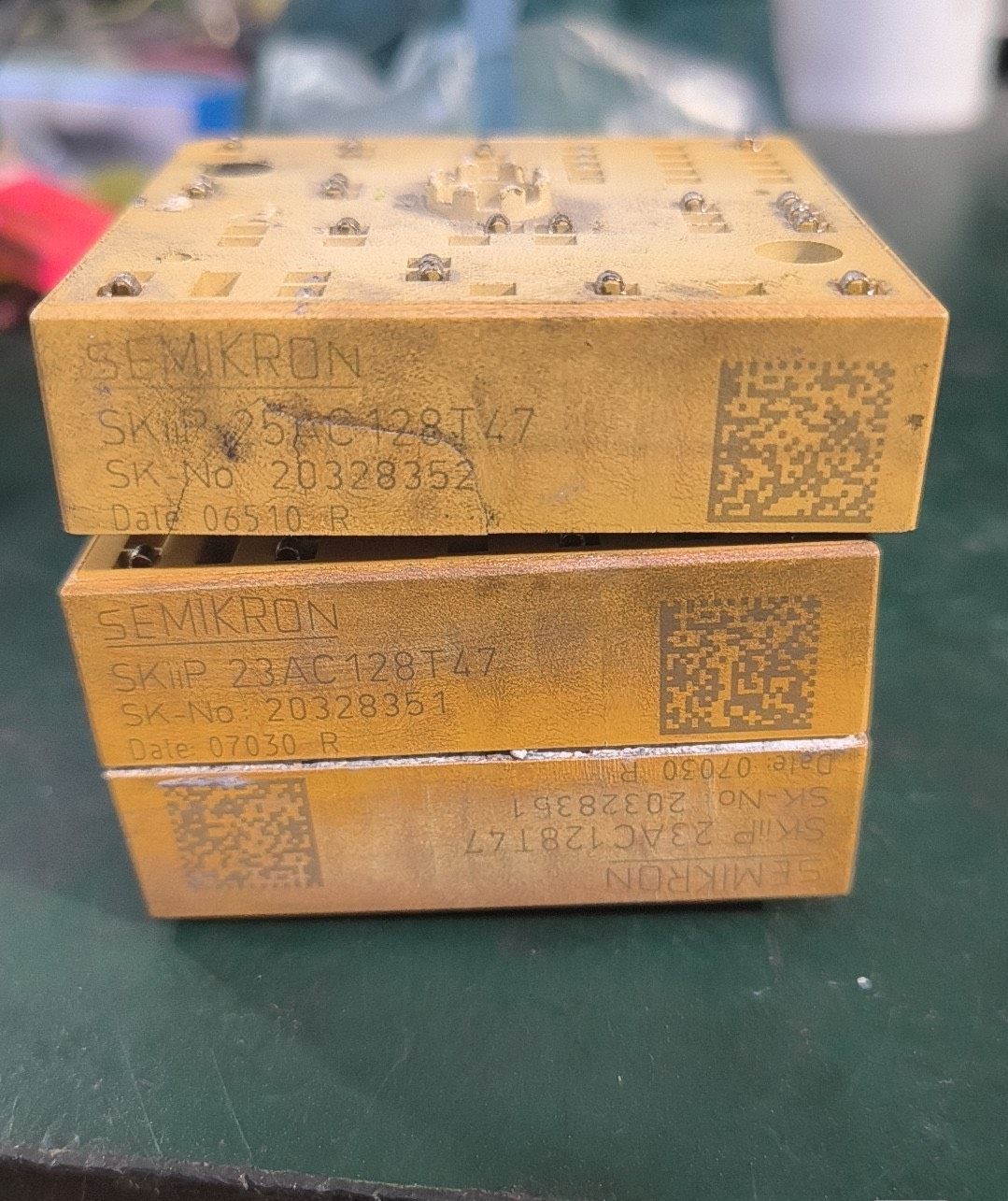 23AC128T47  拆机原装2个