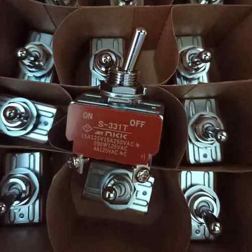 S331TS-331TNKK摇头开关两挡ON-OFF双极带螺丝S-331TNKK