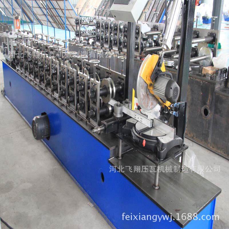 灯罩辊压成型机 天地竖向轻钢龙骨辊压成型机 轻钢龙骨压型设备