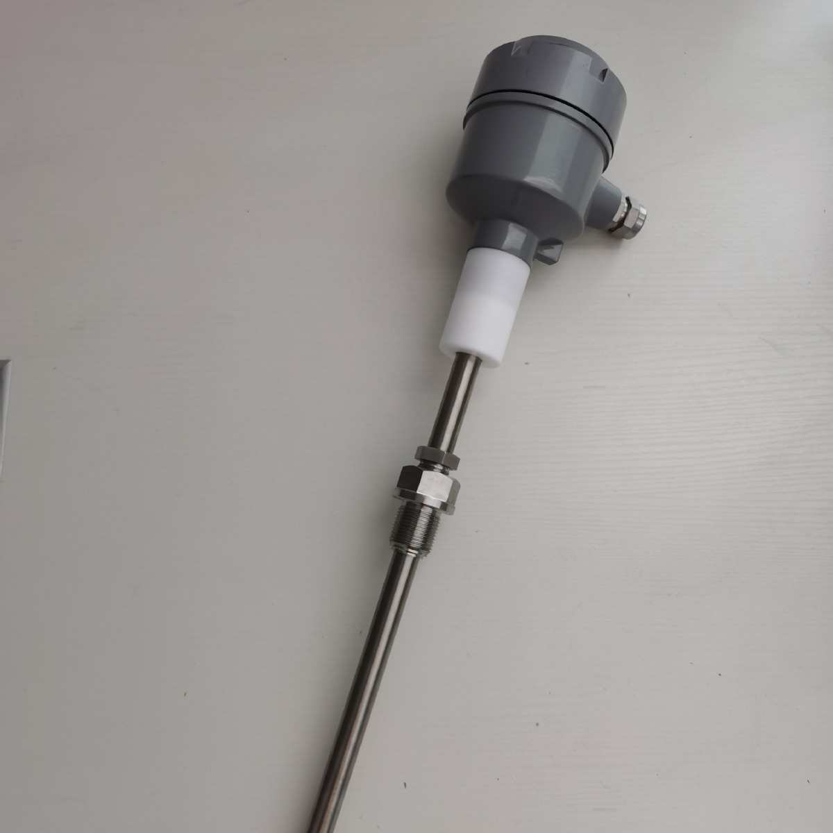 供应一体式温湿度变送器DB440-GL活动螺纹400mm裸杆长