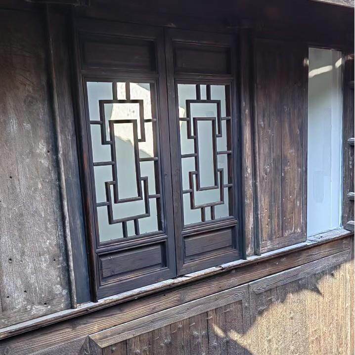 新中式实木仿古门窗花格木质窗户直销中式镂空木格花窗门简单中式