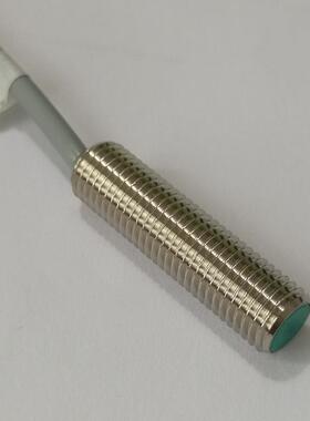 倍加福/P+F NBB2-8GM30-E2 电感式接近开关