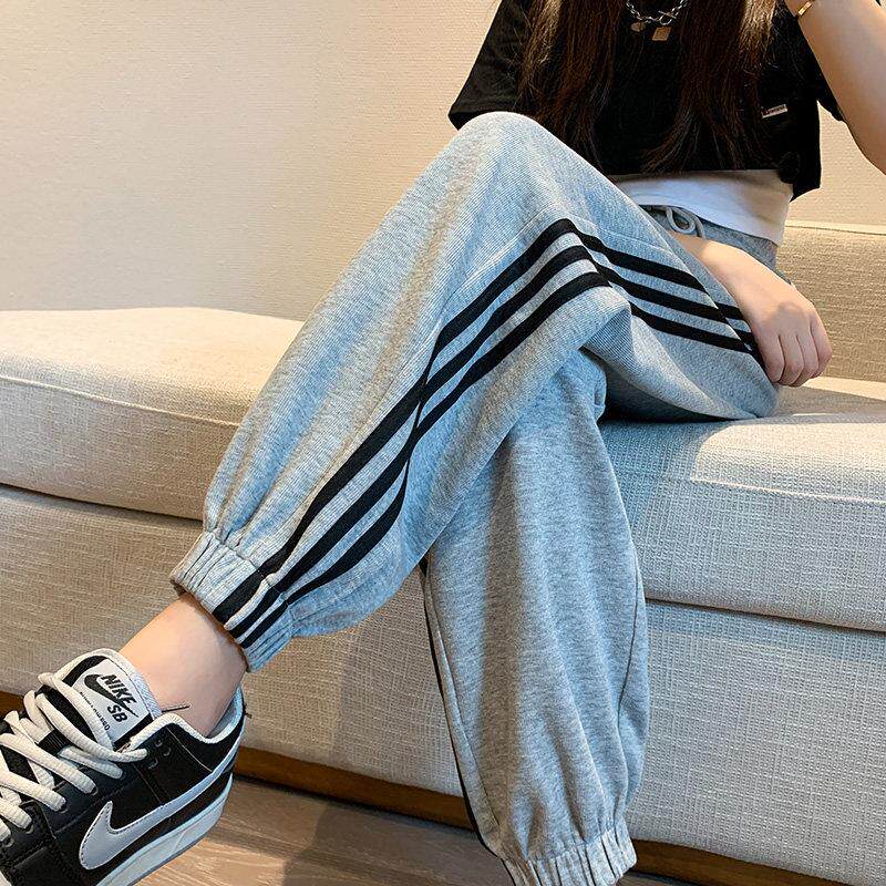 灰色运动裤女秋冬加绒2025新款宽松束脚条纹哈伦裤子纯棉休闲卫裤