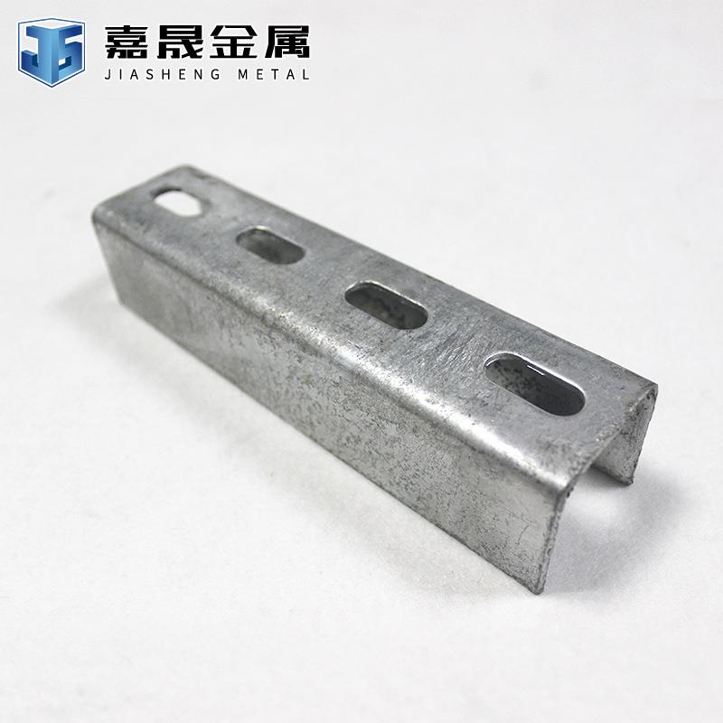 光伏支架配件厂家生产导轨 钢支架导轨连接件 三角连接地面支架