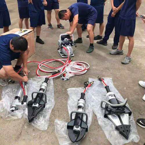 贝尔顿轻型液压破拆工具组现货液压撑顶HR100S剪切器SC110S剪扩钳