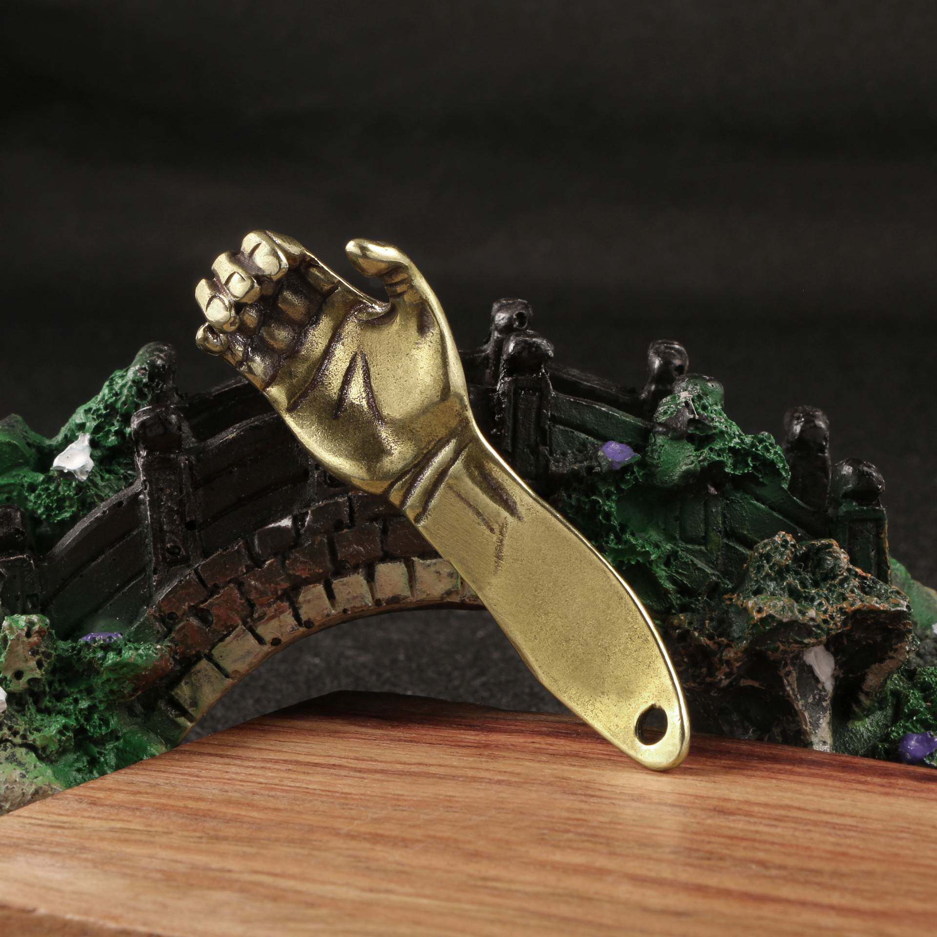 手工黄铜钥匙扣男士助你一臂之力创意手臂开瓶器黄铜汽车钥匙挂件