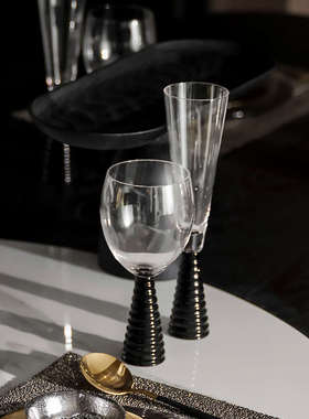 轻奢酒店样板间餐边客厅酒柜轻奢玻璃酒杯餐具套装高档软装摆件