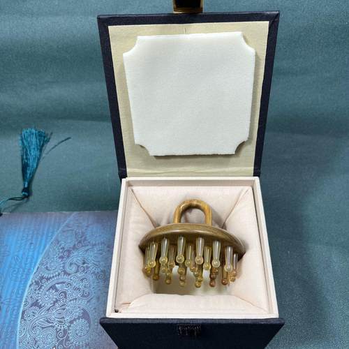 源头厂家木梳羊角男士唇部磨砂膏