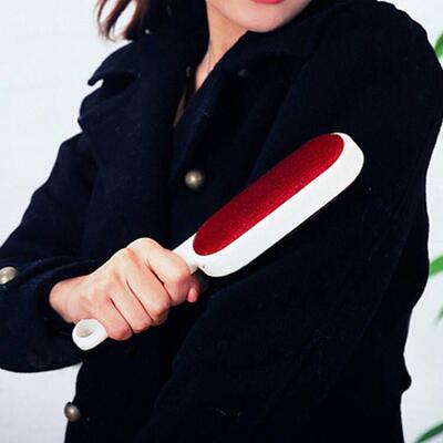 Dual-sided electrostatic brush for cashmere coat, fur remove