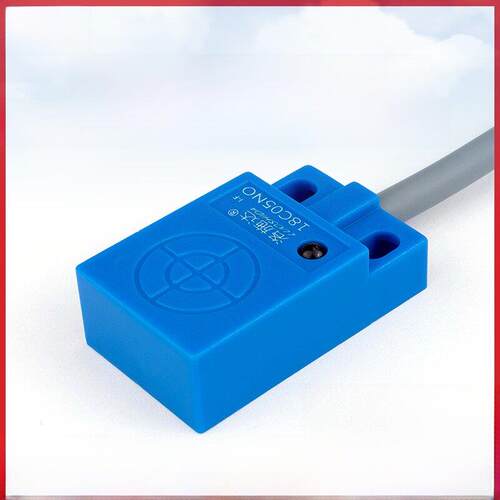 洛士达方形感应接近开关传感器Q18C05No三线常开24V传感器开关