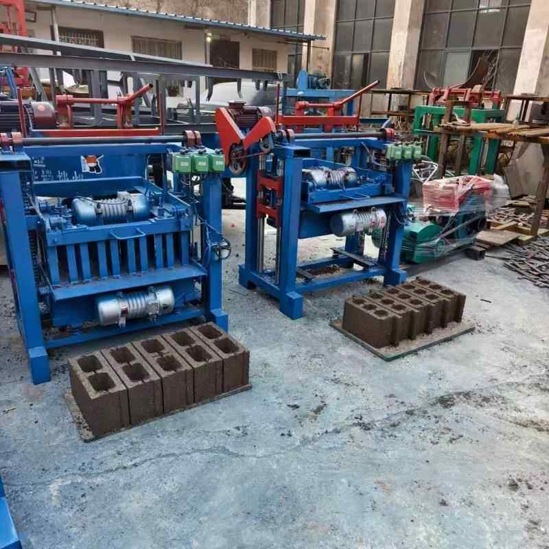 多功能制砖可换模具4-35制作铺路砖植草砖城市道路铺装水泥制砖机