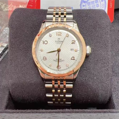 新款98新帝舵1926系列精钢18K金自动机械手表28MM女表91351-0002
