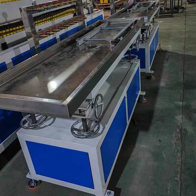 塑料型材冷却水定型平台冷却水槽真空箱PVC管型材辅机真空定型台