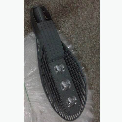 工厂直销出口型压铸镂空LED路灯60W80W100W防尘工程款网拍路灯